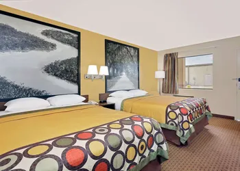 Super 8 by Wyndham Byron/South Macon hotel thumbnail 7