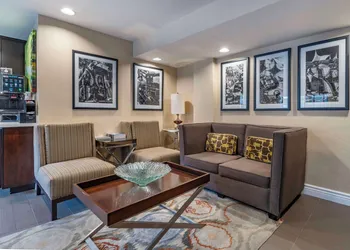 Best Western Carmel's Town House Lodge hotel thumbnail 3