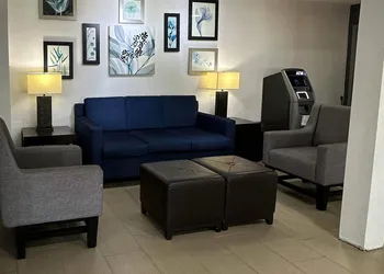 Comfort Inn Dallas Park Central hotel thumbnail 3