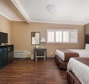 Americas Best Value Inn & Suites Anaheim Convention Center hotel detail image 7
