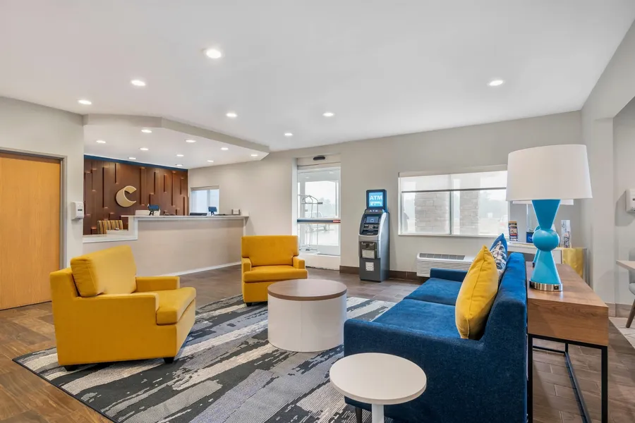 Comfort Inn & Suites hotel detail image 2