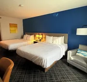 Comfort Inn & Suites hotel detail image 7