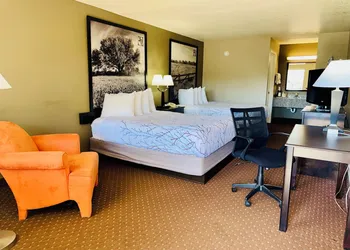Baymont by Wyndham New Braunfels TX hotel thumbnail 3
