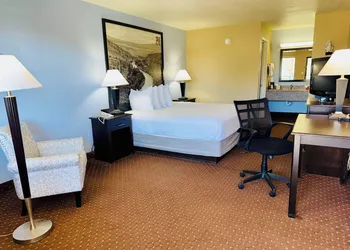 Baymont by Wyndham New Braunfels TX hotel thumbnail 4