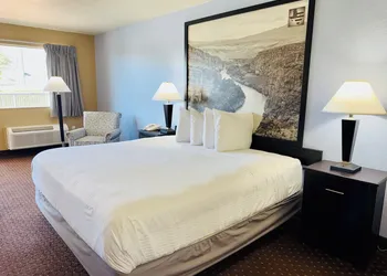 Baymont by Wyndham New Braunfels TX hotel thumbnail 6