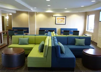 Comfort Inn Shepherdsville - Louisville South hotel thumbnail 2