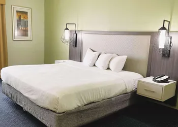 Park Inn by Radisson Albany, GA hotel thumbnail 7
