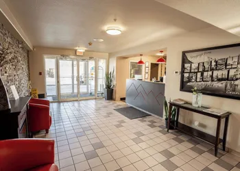 Ramada by Wyndham Cranbrook hotel thumbnail 4