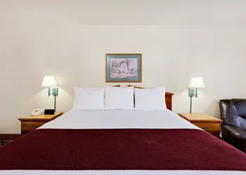 Days Inn by Wyndham San Angelo hotel thumbnail 7