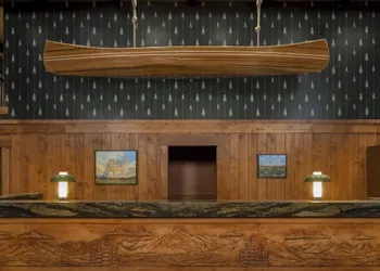 Wayfinder Bishop hotel thumbnail 3