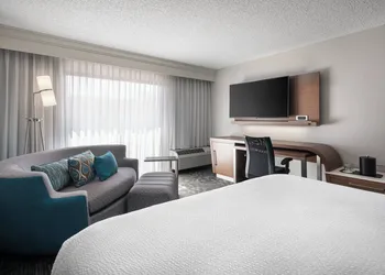 Courtyard by Marriott Las Vegas Convention Center hotel thumbnail 6