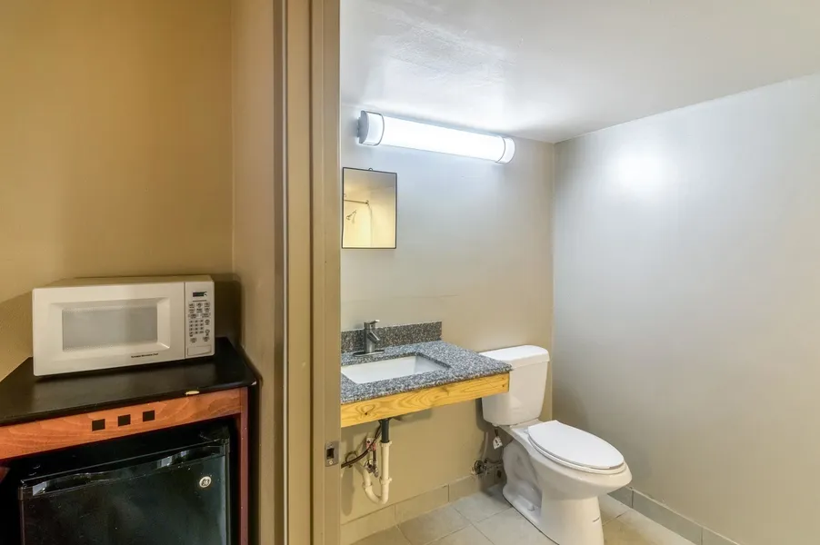 Rodeway Inn Arlington Entertainment District Area hotel detail image 6