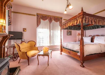 Amethyst Inn at Regents Park hotel thumbnail 4