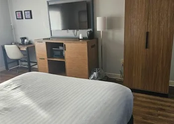 AmericInn by Wyndham Albert Lea hotel thumbnail 6