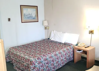 Budget Inn Horseheads hotel thumbnail 8