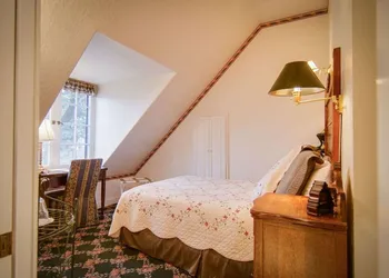 Campbell House Inn hotel thumbnail 3