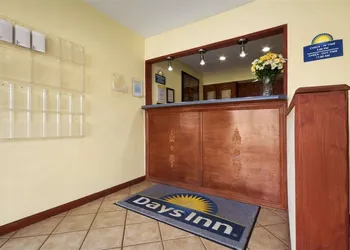 Sunrise Inn hotel thumbnail 2