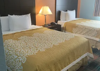 Sunrise Inn hotel thumbnail 4