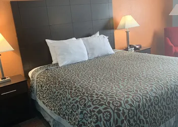 Sunrise Inn hotel thumbnail 6