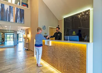 Slumber Inn hotel thumbnail 5