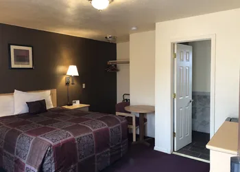 Scottish Inn hotel thumbnail 5