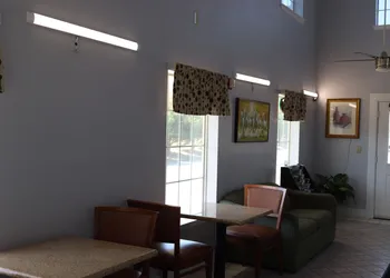 Woodstream Inn hotel thumbnail 5