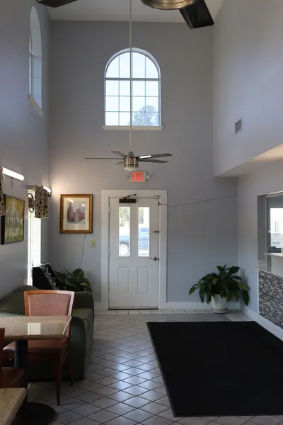 Woodstream Inn hotel detail image 6