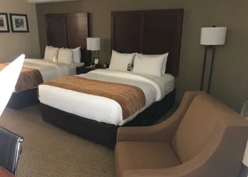 Comfort Inn & Suites near Danville Mall hotel thumbnail 6