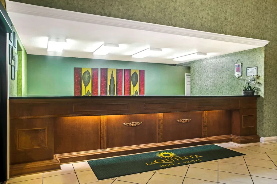 La Quinta Inn & Suites by Wyndham Fort Smith hotel detail image 2