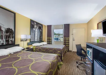 Super 8 by Wyndham Florence hotel thumbnail 5