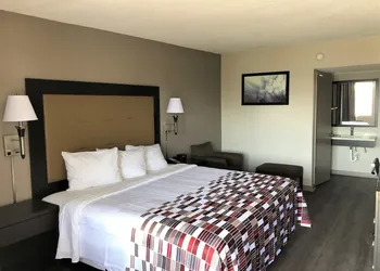 Red Roof Inn Greenville, NC hotel thumbnail 3