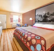 Super 8 by Wyndham Big Cabin/Vinita Area hotel detail image 4