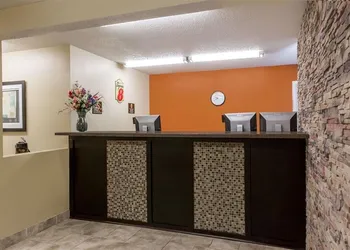 Western Inn & Suites hotel thumbnail 2