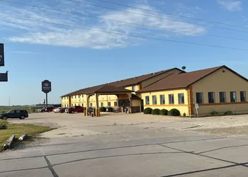 Western Inn & Suites hotel thumbnail 5