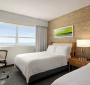 Holiday Inn Miami Beach - Oceanfront by IHG hotel detail image 5