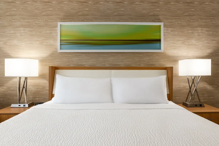 Holiday Inn Miami Beach - Oceanfront by IHG hotel detail image 6