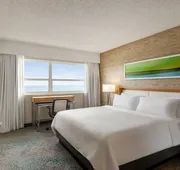 Holiday Inn Miami Beach - Oceanfront by IHG hotel detail image 7