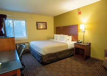 Coratel Inn & Suites By Jasper River Falls hotel thumbnail 5