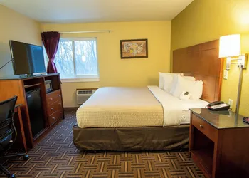 Coratel Inn & Suites By Jasper River Falls hotel thumbnail 6