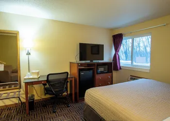 Coratel Inn & Suites By Jasper River Falls hotel thumbnail 7