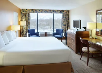 Greenwood Inn & Suites hotel thumbnail 5