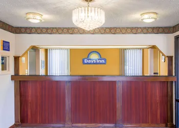 Days Inn by Wyndham Picayune hotel thumbnail 2