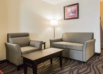 Quality Inn & Suites North Montgomery hotel thumbnail 6