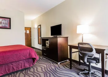 Quality Inn & Suites North Montgomery hotel thumbnail 7