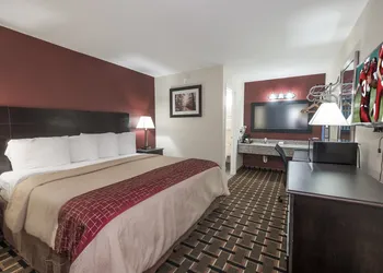 Red Roof Inn Mobile - Midtown hotel thumbnail 6