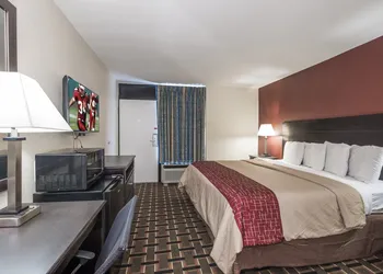 Red Roof Inn Mobile - Midtown hotel thumbnail 8