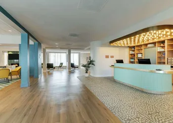 Sonesta Select Scottsdale at Mayo Clinic Campus hotel thumbnail 3