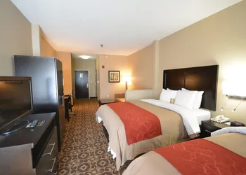 Comfort Inn & Suites Trussville I-59 exit 141 hotel thumbnail 5