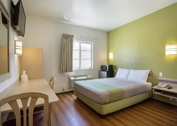 Lakeside Inn Lake Havasu City hotel thumbnail 8
