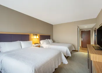 Hampton Inn & Suites Albany Airport hotel thumbnail 7